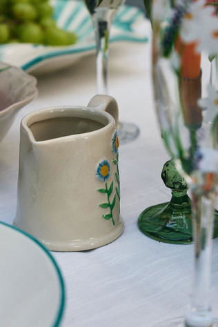 Anna+Nina Keukengerei Daisy Dew Milk Jug Purple