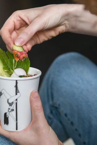 HELEN B Beker Poledancer Geen