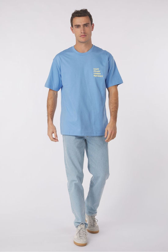 On Vacation T-Shirt Lemon Squeezy Light Blue