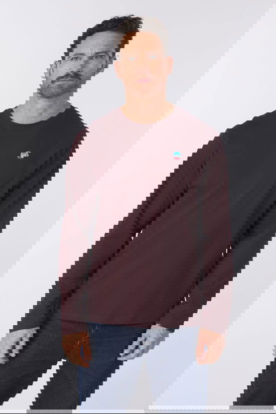 STRØM T-Shirt Snowglobe Mountains Red Brown