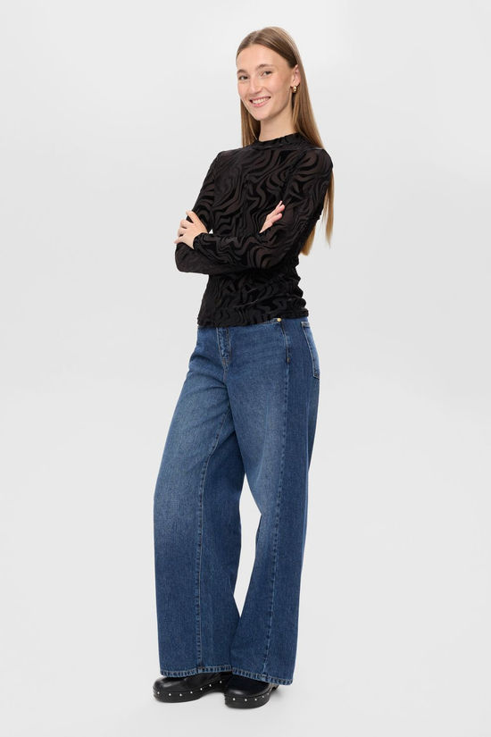 Numph T-Shirt Velva Caviar