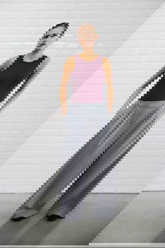 With Black Top Dordi Blackberry Cherry