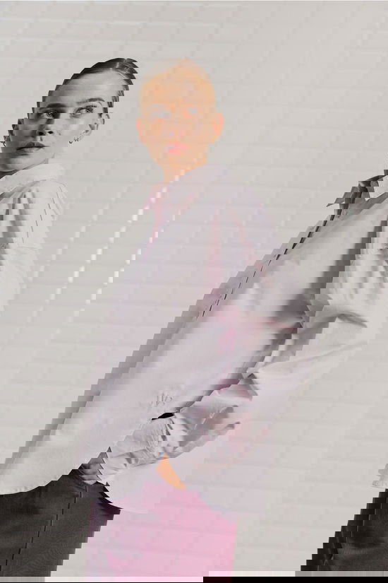 With Black Hemd Rebecca Lavender Sky