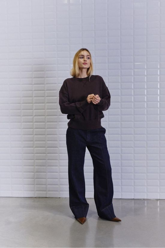 With Black Pull Margot Chocolate