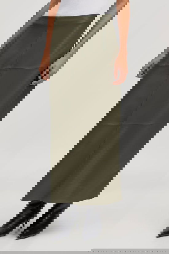 Edited Rok Jella Grape Leaf