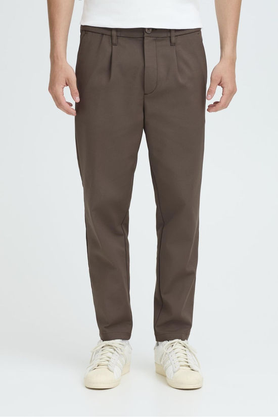 Casual Friday Pantalon Marc Performance With Pleat Black Olive