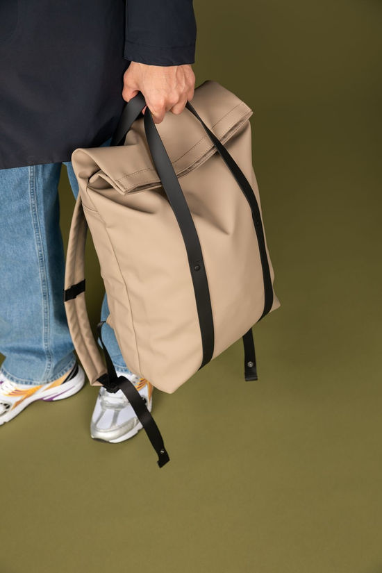 Rains Dagrugzak 2 Way Tote Backpack W3 Beige