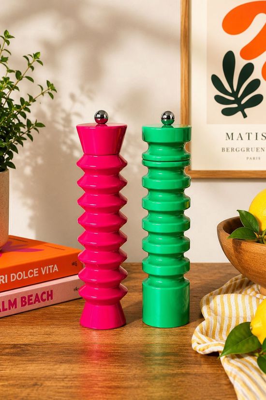 WD Lifestyle Keukengerei Fsc-Certified Wooden Salt And Pepper Mill. Colour: Green