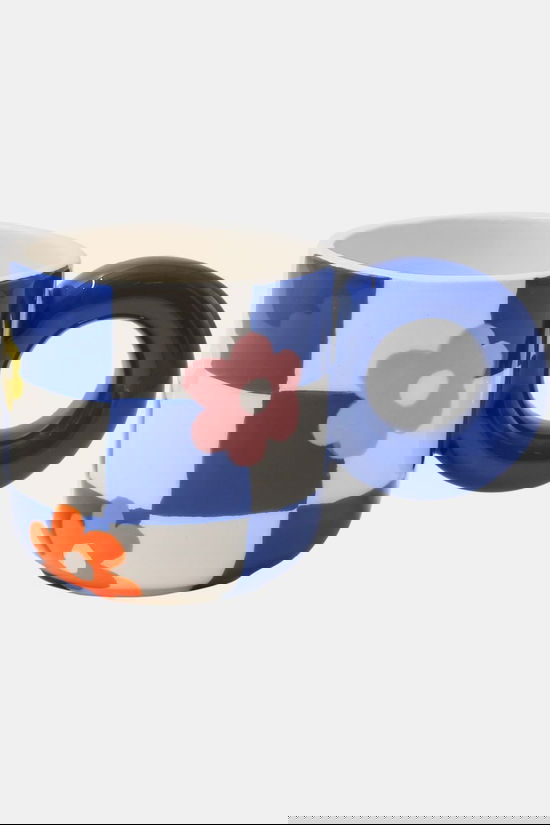 QUÉ RICO Beker Bautista - Petal Paradise Petal Paradise