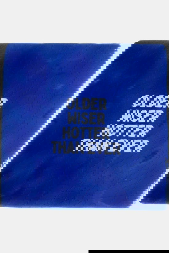 BLUDD Huis Accessoire Older Wiser Hotter Than Ever - Signature Tile Kobalt - Wit